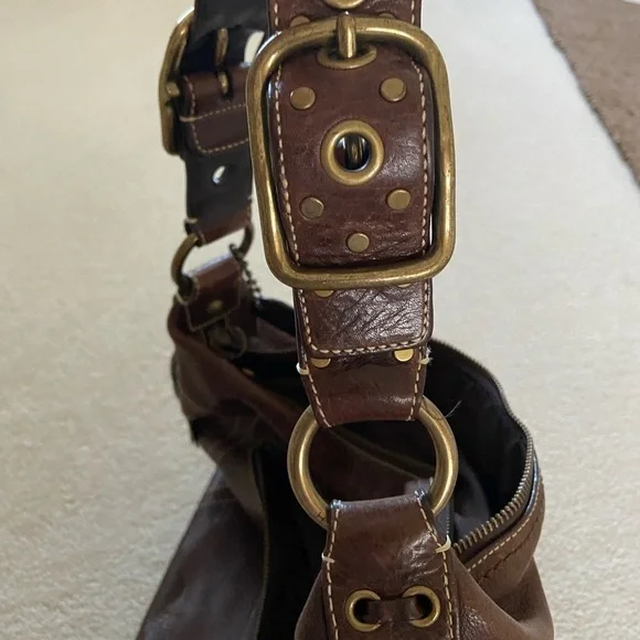 Coach Vintage Laced Up Authentic brown leather bag in dark walnut color - Picture 4 of 7